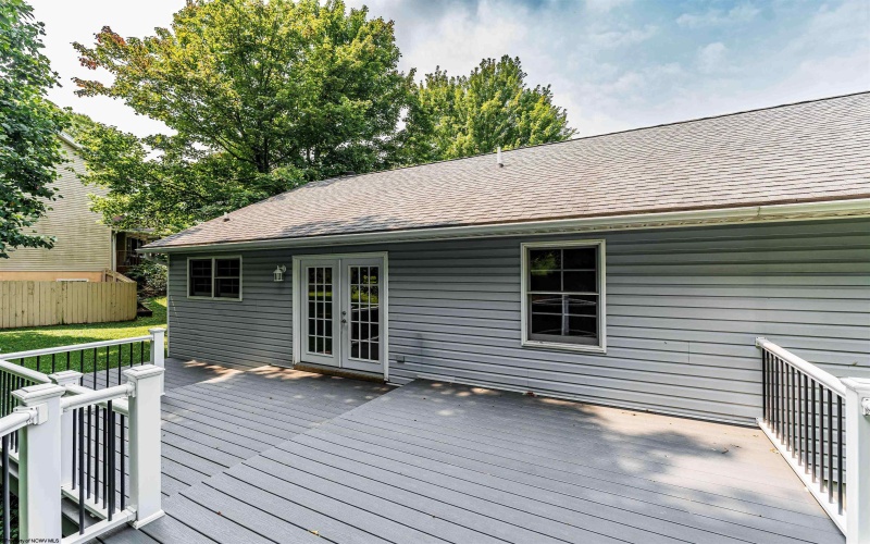 1374 Bennett Drive, Morgantown, West Virginia 26508, 3 Bedrooms Bedrooms, 8 Rooms Rooms,3 BathroomsBathrooms,Single Family Detached,For Sale,Bennett,0,10166197