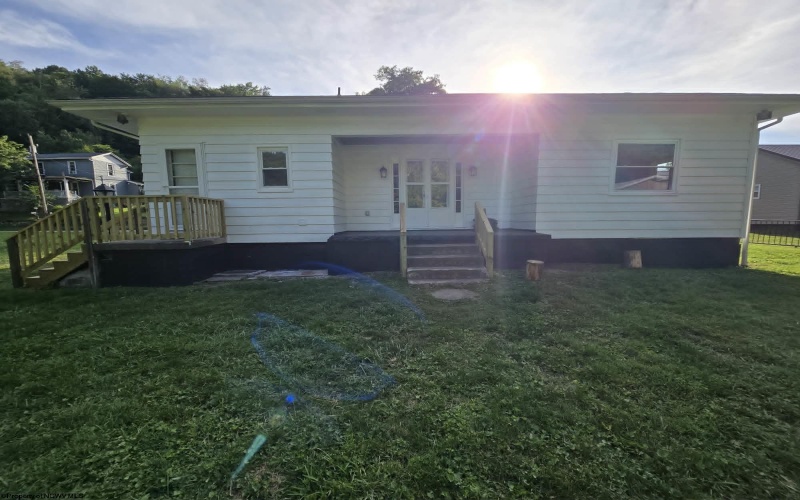 331 Maple Avenue, Grafton, West Virginia 26354, 3 Bedrooms Bedrooms, 7 Rooms Rooms,1 BathroomBathrooms,Single Family Detached,For Sale,Maple,0,10166204