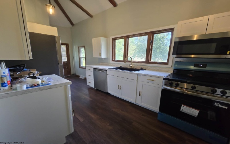 331 Maple Avenue, Grafton, West Virginia 26354, 3 Bedrooms Bedrooms, 7 Rooms Rooms,1 BathroomBathrooms,Single Family Detached,For Sale,Maple,0,10166204