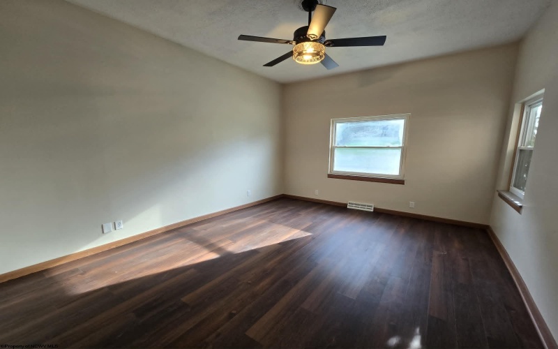 331 Maple Avenue, Grafton, West Virginia 26354, 3 Bedrooms Bedrooms, 7 Rooms Rooms,1 BathroomBathrooms,Single Family Detached,For Sale,Maple,0,10166204