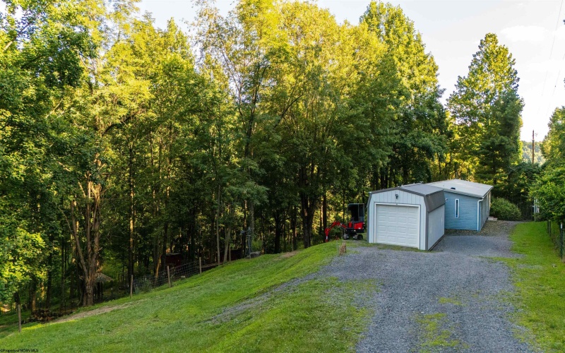 3368 Owl Creek Road, Morgantown, West Virginia 26508, 3 Bedrooms Bedrooms, 6 Rooms Rooms,2 BathroomsBathrooms,Single Family Detached,For Sale,Owl Creek,0,10166206