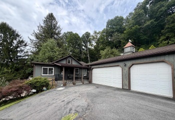 672 Lake Floyd Circle, Bristol, West Virginia 26332, 3 Bedrooms Bedrooms, 6 Rooms Rooms,2 BathroomsBathrooms,Single Family Detached,For Sale,Lake Floyd,0,10166208