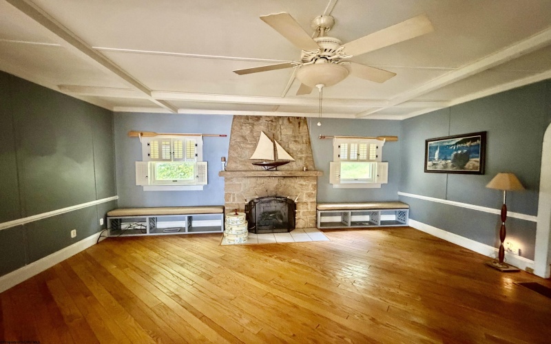672 Lake Floyd Circle, Bristol, West Virginia 26332, 3 Bedrooms Bedrooms, 6 Rooms Rooms,2 BathroomsBathrooms,Single Family Detached,For Sale,Lake Floyd,0,10166208 672 Lake Floyd Circle, Bristol, West Virginia 26332, 3 Bedrooms Bedrooms, 6 Rooms Rooms,2 BathroomsBathrooms,Single Family Detached,For Sale,Lake Floyd,0,10166208
