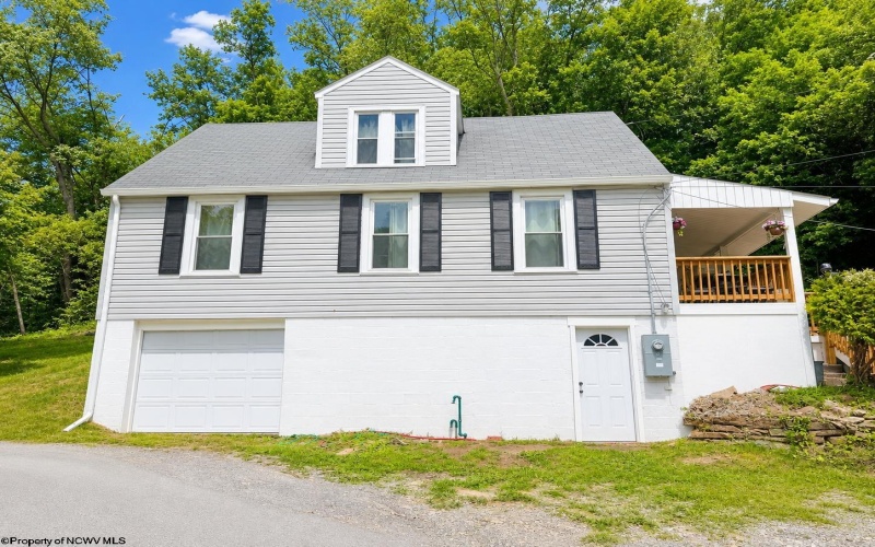 630 Bunner Ridge Road, Fairmont, West Virginia 26555, 2 Bedrooms Bedrooms, 5 Rooms Rooms,1 BathroomBathrooms,Single Family Detached,For Sale,Bunner Ridge,0,10166210 630 Bunner Ridge Road, Fairmont, West Virginia 26555, 2 Bedrooms Bedrooms, 5 Rooms Rooms,1 BathroomBathrooms,Single Family Detached,For Sale,Bunner Ridge,0,10166210