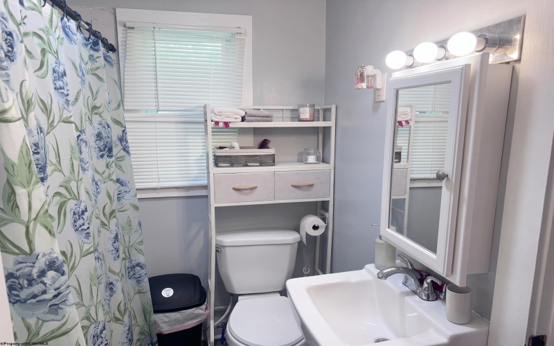 630 Bunner Ridge Road, Fairmont, West Virginia 26555, 2 Bedrooms Bedrooms, 5 Rooms Rooms,1 BathroomBathrooms,Single Family Detached,For Sale,Bunner Ridge,0,10166210 630 Bunner Ridge Road, Fairmont, West Virginia 26555, 2 Bedrooms Bedrooms, 5 Rooms Rooms,1 BathroomBathrooms,Single Family Detached,For Sale,Bunner Ridge,0,10166210