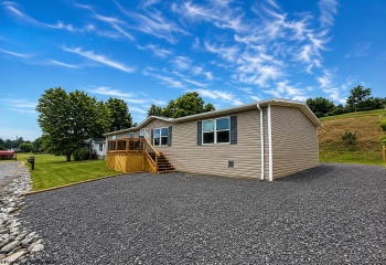 54 Crystal Lane, Bridgeport, West Virginia 26330, 4 Bedrooms Bedrooms, 9 Rooms Rooms,2 BathroomsBathrooms,Single Family Detached,For Sale,Crystal,0,10166213