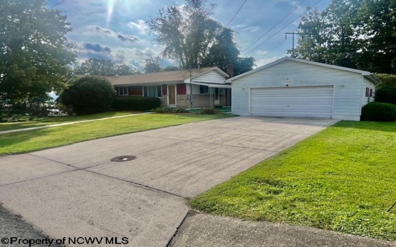 310 Pratt Avenue, Kingwood, West Virginia 26537, 3 Bedroom Bedrooms, 5 Room Rooms,2 BathroomBathrooms,Single Family Detached,For Sale,Pratt,0,10166215