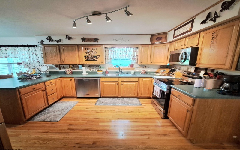 250 Deerfield Circle, Kingwood, West Virginia 26537, 3 Bedrooms Bedrooms, 13 Rooms Rooms,2 BathroomsBathrooms,Single Family Detached,For Sale,Deerfield,0,10166220 250 Deerfield Circle, Kingwood, West Virginia 26537, 3 Bedrooms Bedrooms, 13 Rooms Rooms,2 BathroomsBathrooms,Single Family Detached,For Sale,Deerfield,0,10166220