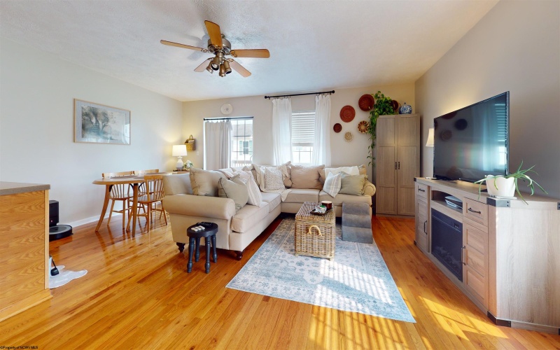 2606 Serene Drive, Fairmont, West Virginia 26554, 3 Bedrooms Bedrooms, 6 Rooms Rooms,2 BathroomsBathrooms,Single Family Attached,For Sale,Serene,0,10166219