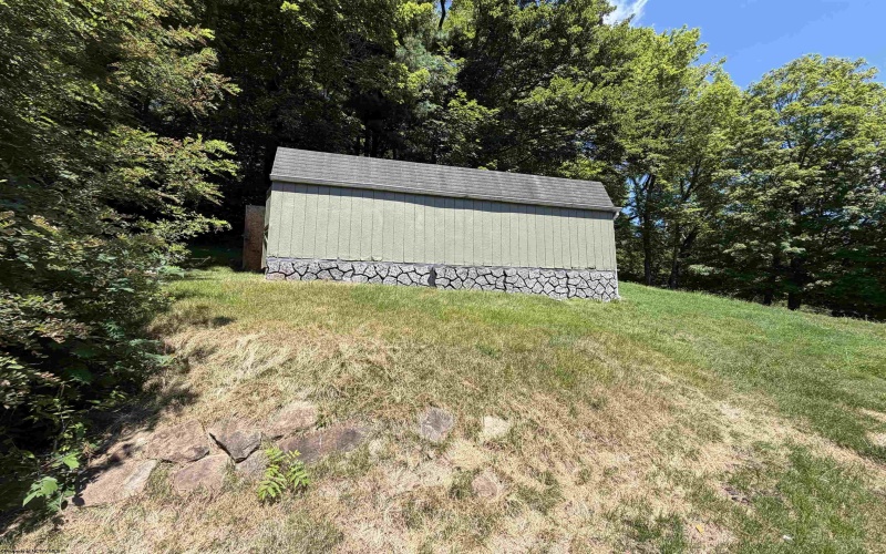 292 Sterling Road, Fairmont, West Virginia 26554, 2 Bedrooms Bedrooms, 6 Rooms Rooms,1 BathroomBathrooms,Single Family Detached,For Sale,Sterling,0,10166238