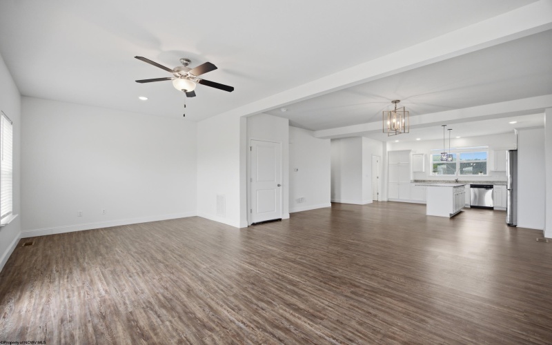 120 Red Oak Lane, Morgantown, West Virginia 26501, 3 Bedrooms Bedrooms, 7 Rooms Rooms,2 BathroomsBathrooms,Single Family Attached,For Sale,Red Oak,0,10166239