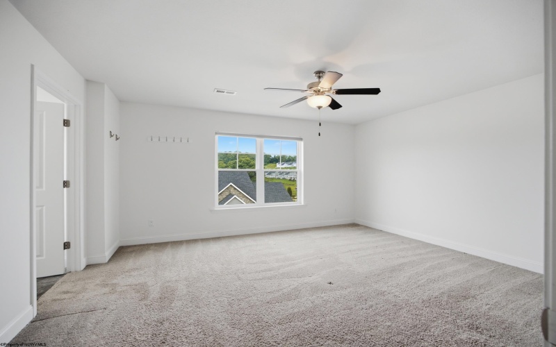 120 Red Oak Lane, Morgantown, West Virginia 26501, 3 Bedrooms Bedrooms, 7 Rooms Rooms,2 BathroomsBathrooms,Single Family Attached,For Sale,Red Oak,0,10166239
