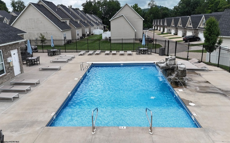 120 Red Oak Lane, Morgantown, West Virginia 26501, 3 Bedrooms Bedrooms, 7 Rooms Rooms,2 BathroomsBathrooms,Single Family Attached,For Sale,Red Oak,0,10166239