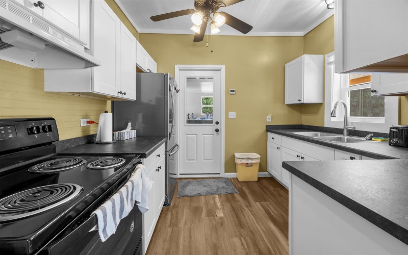 2595 Big Run Road, Walkersville, West Virginia 26447-8159, 2 Bedrooms Bedrooms, 5 Rooms Rooms,1 BathroomBathrooms,Single Family Detached,For Sale,Big Run,0,10166237