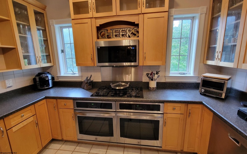 7008 Victorian Drive, Fairmont, West Virginia 26554, 5 Bedrooms Bedrooms, 13 Rooms Rooms,3 BathroomsBathrooms,Single Family Detached,For Sale,Victorian,0,10166229