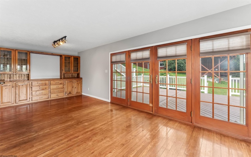 825 Augusta Avenue, Morgantown, West Virginia 26501-6237, 3 Bedrooms Bedrooms, 6 Rooms Rooms,2 BathroomsBathrooms,Single Family Detached,For Sale,Augusta,0,10166234