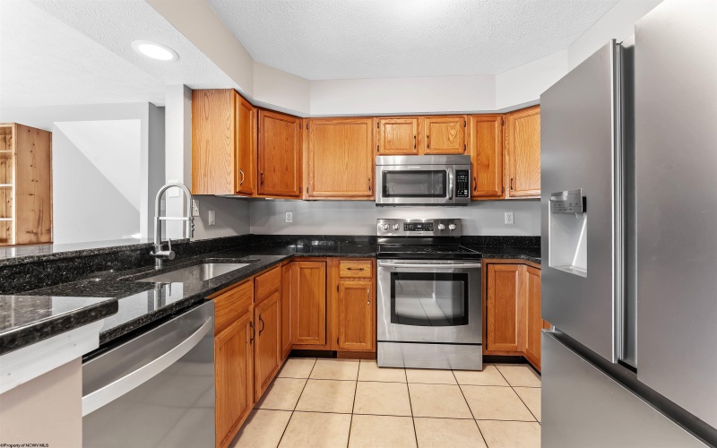 825 Augusta Avenue, Morgantown, West Virginia 26501-6237, 3 Bedrooms Bedrooms, 6 Rooms Rooms,2 BathroomsBathrooms,Single Family Detached,For Sale,Augusta,0,10166234