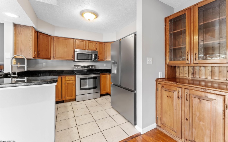 825 Augusta Avenue, Morgantown, West Virginia 26501-6237, 3 Bedrooms Bedrooms, 6 Rooms Rooms,2 BathroomsBathrooms,Single Family Detached,For Sale,Augusta,0,10166234
