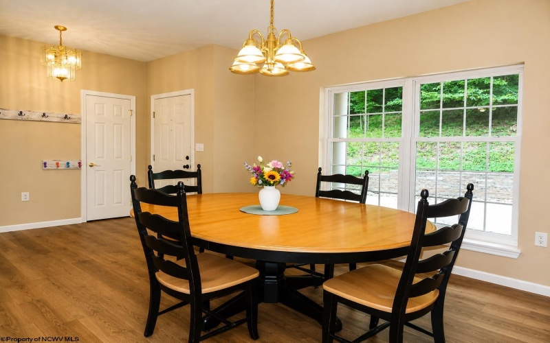 39 Dock View Lane, Morgantown, West Virginia 26508, 4 Bedrooms Bedrooms, 8 Rooms Rooms,2 BathroomsBathrooms,Single Family Detached,For Sale,Dock View,0,10166233