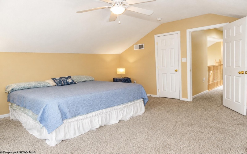 39 Dock View Lane, Morgantown, West Virginia 26508, 4 Bedrooms Bedrooms, 8 Rooms Rooms,2 BathroomsBathrooms,Single Family Detached,For Sale,Dock View,0,10166233
