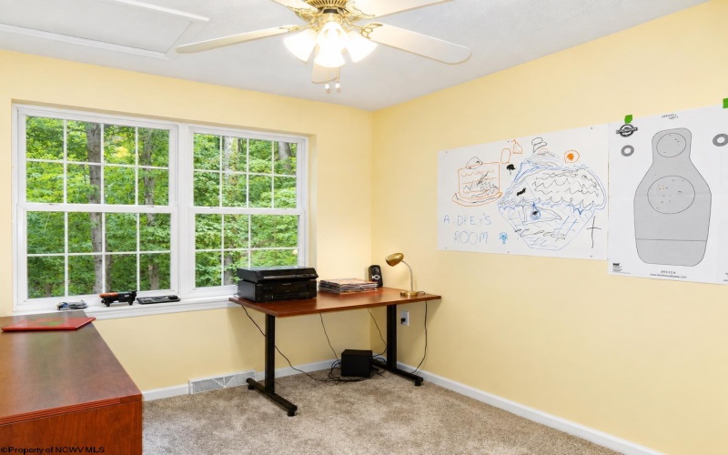39 Dock View Lane, Morgantown, West Virginia 26508, 4 Bedrooms Bedrooms, 8 Rooms Rooms,2 BathroomsBathrooms,Single Family Detached,For Sale,Dock View,0,10166233