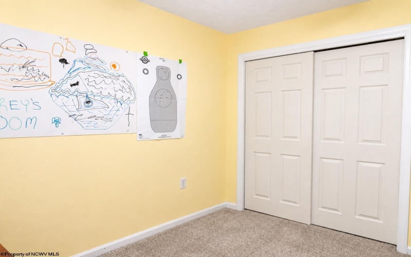 39 Dock View Lane, Morgantown, West Virginia 26508, 4 Bedrooms Bedrooms, 8 Rooms Rooms,2 BathroomsBathrooms,Single Family Detached,For Sale,Dock View,0,10166233