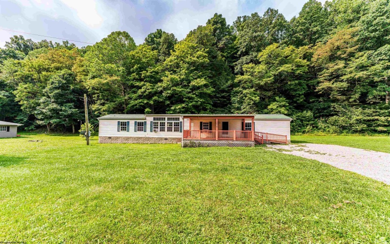 1676 Daybrook Road, Fairview, West Virginia 26570, 3 Bedrooms Bedrooms, 7 Rooms Rooms,2 BathroomsBathrooms,Single Family Detached,For Sale,Daybrook,0,10166235