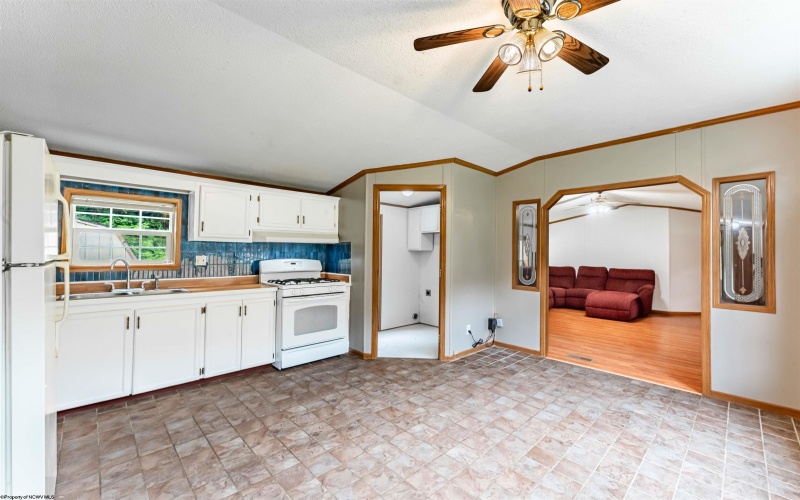 1676 Daybrook Road, Fairview, West Virginia 26570, 3 Bedrooms Bedrooms, 7 Rooms Rooms,2 BathroomsBathrooms,Single Family Detached,For Sale,Daybrook,0,10166235