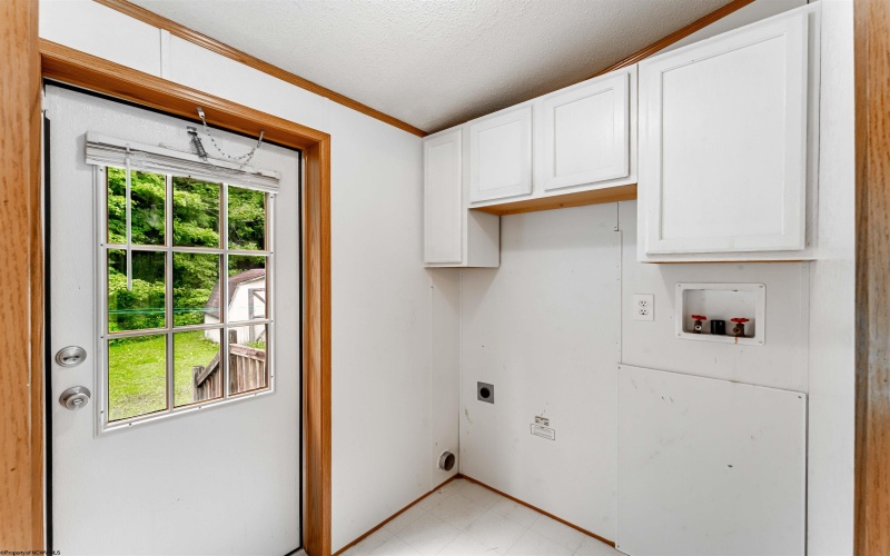1676 Daybrook Road, Fairview, West Virginia 26570, 3 Bedrooms Bedrooms, 7 Rooms Rooms,2 BathroomsBathrooms,Single Family Detached,For Sale,Daybrook,0,10166235