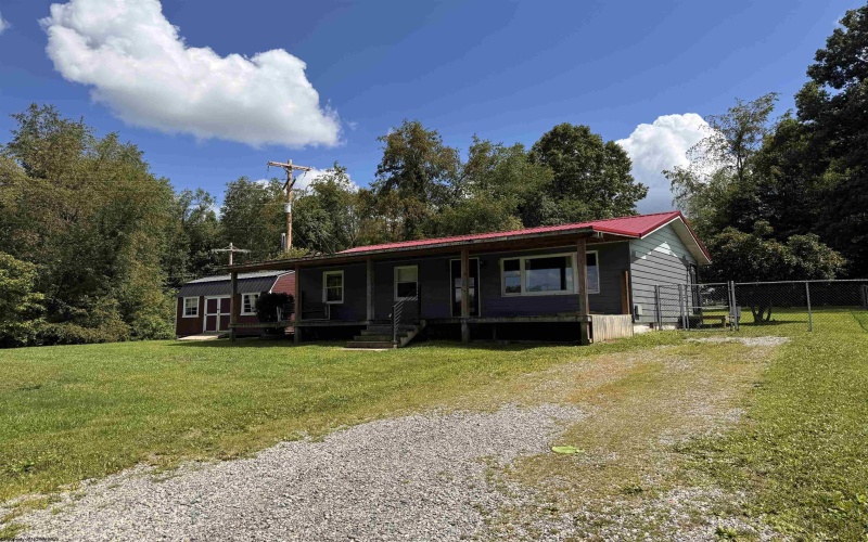426 Oak Street, Jane Lew, West Virginia 26378, 3 Bedrooms Bedrooms, 5 Rooms Rooms,1 BathroomBathrooms,Single Family Detached,For Sale,Oak,0,10166242