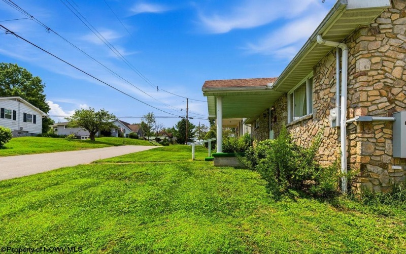 602 Ohio Avenue, Fairmont, West Virginia 26554, 3 Bedrooms Bedrooms, 7 Rooms Rooms,2 BathroomsBathrooms,Single Family Detached,For Sale,Ohio,0,10166243