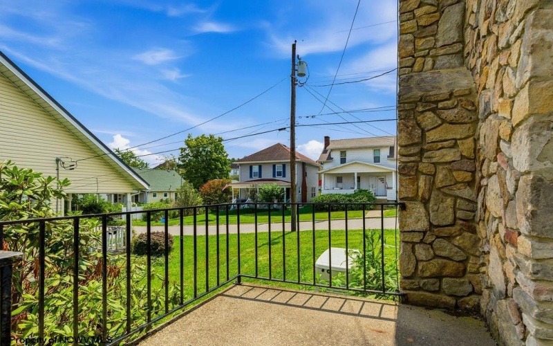 602 Ohio Avenue, Fairmont, West Virginia 26554, 3 Bedrooms Bedrooms, 7 Rooms Rooms,2 BathroomsBathrooms,Single Family Detached,For Sale,Ohio,0,10166243