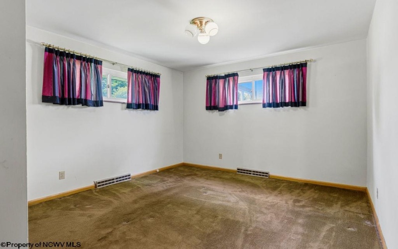 602 Ohio Avenue, Fairmont, West Virginia 26554, 3 Bedrooms Bedrooms, 7 Rooms Rooms,2 BathroomsBathrooms,Single Family Detached,For Sale,Ohio,0,10166243