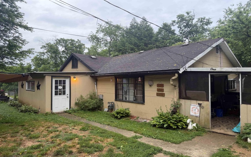 119 Trolley Street, Fairmont, West Virginia 26554, 3 Bedrooms Bedrooms, 6 Rooms Rooms,1 BathroomBathrooms,Single Family Detached,For Sale,Trolley,0,10166248 119 Trolley Street, Fairmont, West Virginia 26554, 3 Bedrooms Bedrooms, 6 Rooms Rooms,1 BathroomBathrooms,Single Family Detached,For Sale,Trolley,0,10166248