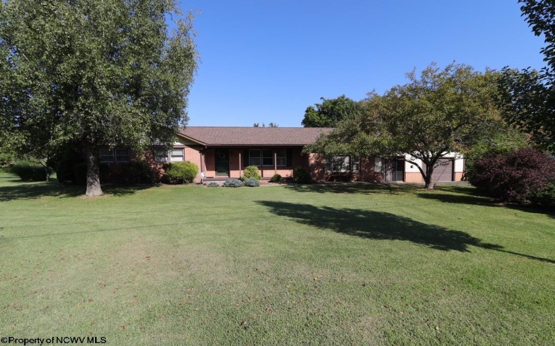 279 Hillcrest Drive, Elkins, West Virginia 26241, 3 Bedrooms Bedrooms, 7 Rooms Rooms,2 BathroomsBathrooms,Single Family Detached,For Sale,Hillcrest,0,10166247