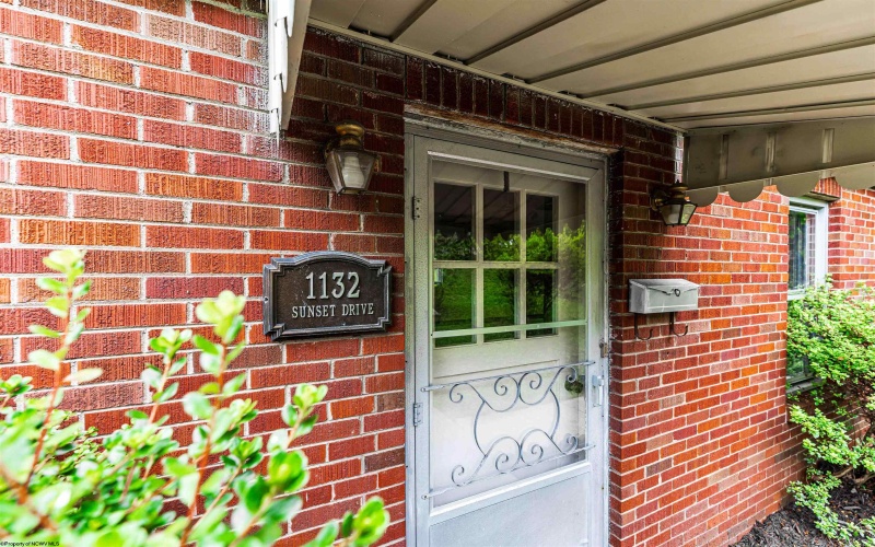 1132 Sunset Drive, Fairmont, West Virginia 26554, 3 Bedrooms Bedrooms, 7 Rooms Rooms,1 BathroomBathrooms,Single Family Detached,For Sale,Sunset,0,10166254 1132 Sunset Drive, Fairmont, West Virginia 26554, 3 Bedrooms Bedrooms, 7 Rooms Rooms,1 BathroomBathrooms,Single Family Detached,For Sale,Sunset,0,10166254