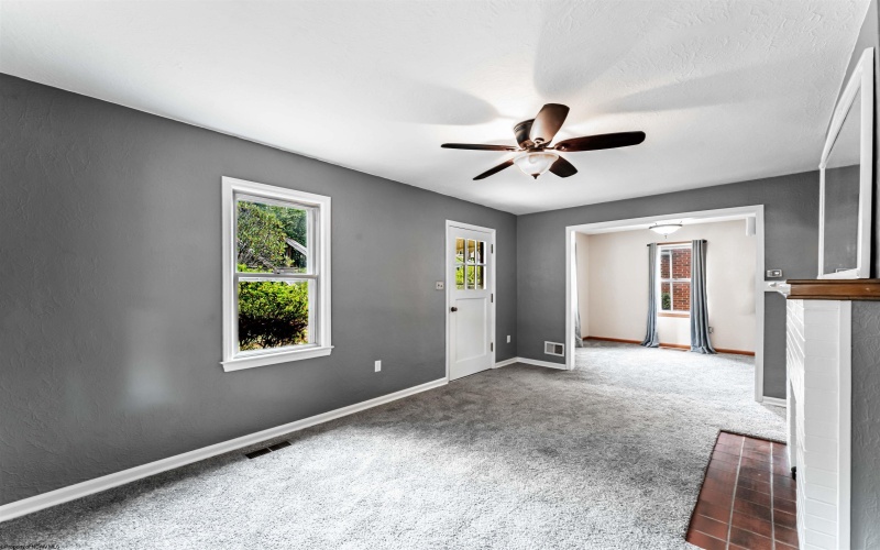 1132 Sunset Drive, Fairmont, West Virginia 26554, 3 Bedrooms Bedrooms, 7 Rooms Rooms,1 BathroomBathrooms,Single Family Detached,For Sale,Sunset,0,10166254 1132 Sunset Drive, Fairmont, West Virginia 26554, 3 Bedrooms Bedrooms, 7 Rooms Rooms,1 BathroomBathrooms,Single Family Detached,For Sale,Sunset,0,10166254