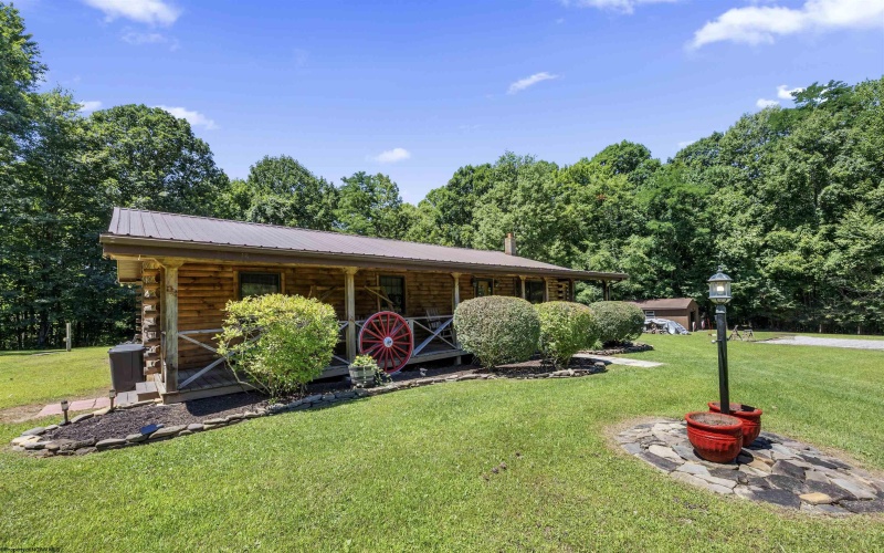 407 Wagon Wheel Road, Huttonsville, West Virginia 26273, 4 Bedrooms Bedrooms, 7 Rooms Rooms,2 BathroomsBathrooms,Single Family Detached,For Sale,Wagon Wheel,0,10166244
