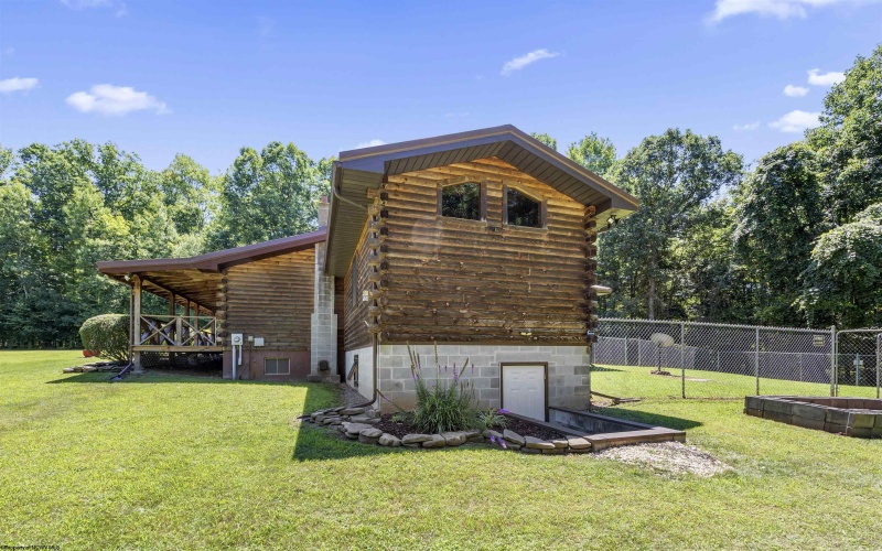 407 Wagon Wheel Road, Huttonsville, West Virginia 26273, 4 Bedrooms Bedrooms, 7 Rooms Rooms,2 BathroomsBathrooms,Single Family Detached,For Sale,Wagon Wheel,0,10166244