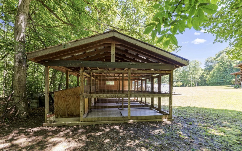 407 Wagon Wheel Road, Huttonsville, West Virginia 26273, 4 Bedrooms Bedrooms, 7 Rooms Rooms,2 BathroomsBathrooms,Single Family Detached,For Sale,Wagon Wheel,0,10166244
