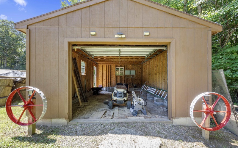 407 Wagon Wheel Road, Huttonsville, West Virginia 26273, 4 Bedrooms Bedrooms, 7 Rooms Rooms,2 BathroomsBathrooms,Single Family Detached,For Sale,Wagon Wheel,0,10166244
