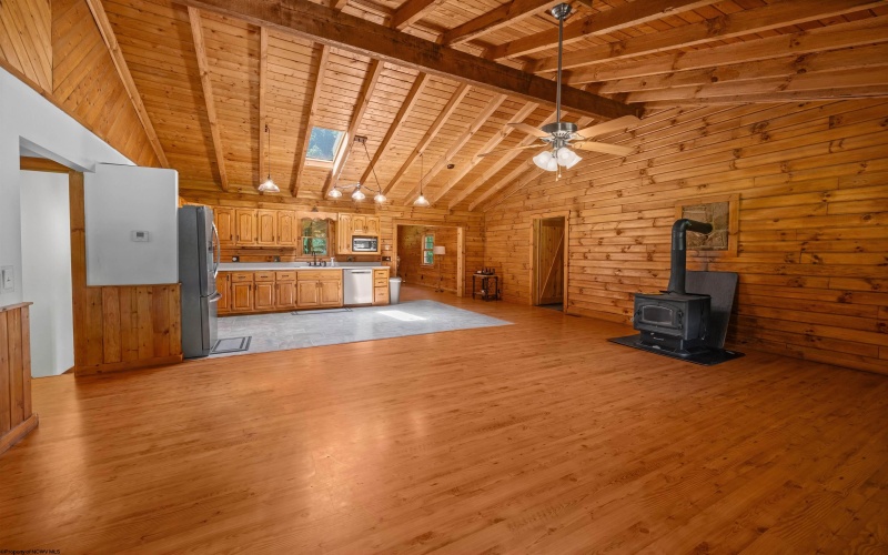 407 Wagon Wheel Road, Huttonsville, West Virginia 26273, 4 Bedrooms Bedrooms, 7 Rooms Rooms,2 BathroomsBathrooms,Single Family Detached,For Sale,Wagon Wheel,0,10166244