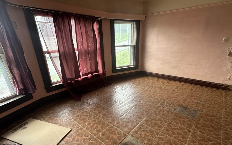 124 Main Street, Kingwood, West Virginia 26537, 4 Bedrooms Bedrooms, 7 Rooms Rooms,1 BathroomBathrooms,Single Family Detached,For Sale,Main,0,10166257 124 Main Street, Kingwood, West Virginia 26537, 4 Bedrooms Bedrooms, 7 Rooms Rooms,1 BathroomBathrooms,Single Family Detached,For Sale,Main,0,10166257