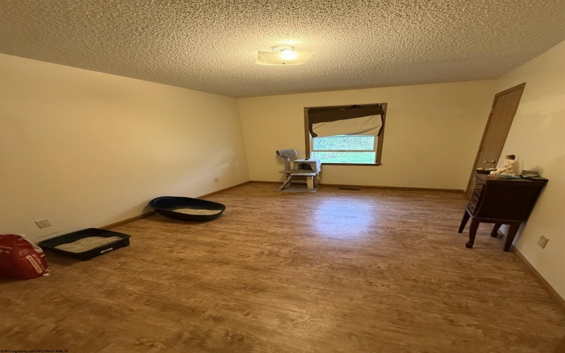 242 Bruce Street, Elkins, West Virginia 26241, 3 Bedrooms Bedrooms, 8 Rooms Rooms,2 BathroomsBathrooms,Single Family Detached,For Sale,Bruce,0,10166268