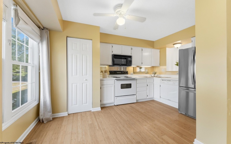 378 Jubilee Drive, Bridgeville, Pennsylvania 15017, 2 Bedrooms Bedrooms, 4 Rooms Rooms,1 BathroomBathrooms,Single Family Attached,For Sale,Jubilee,0,10166269 378 Jubilee Drive, Bridgeville, Pennsylvania 15017, 2 Bedrooms Bedrooms, 4 Rooms Rooms,1 BathroomBathrooms,Single Family Attached,For Sale,Jubilee,0,10166269