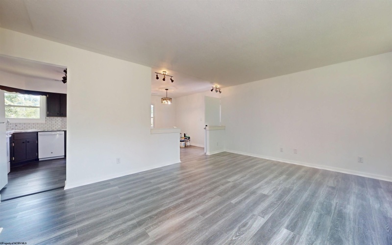 1137 Morningstar Lane, Fairmont, West Virginia 26554-1215, 3 Bedrooms Bedrooms, 9 Rooms Rooms,2 BathroomsBathrooms,Single Family Detached,For Sale,Morningstar,0,10166267