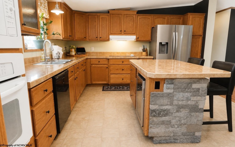 2567 Rohr Road, Masontown, West Virginia 26542, 3 Bedrooms Bedrooms, 6 Rooms Rooms,2 BathroomsBathrooms,Single Family Detached,For Sale,Rohr,0,10166294