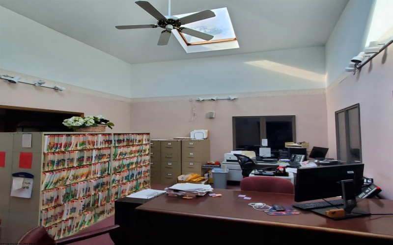 635 Robert E Lee Avenue, Elkins, West Virginia 26241, 0 , 0 ,0,Commercial (for Sale),For Sale,Robert E Lee,0,10166287