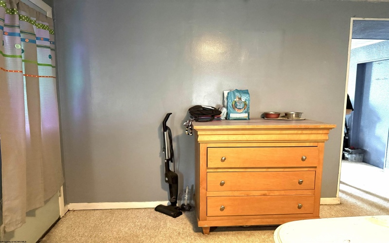 107 National Lane, Morgantown, West Virginia 26501, 3 Bedrooms Bedrooms, 7 Rooms Rooms,1 BathroomBathrooms,Single Family Detached,For Sale,National,0,10166292