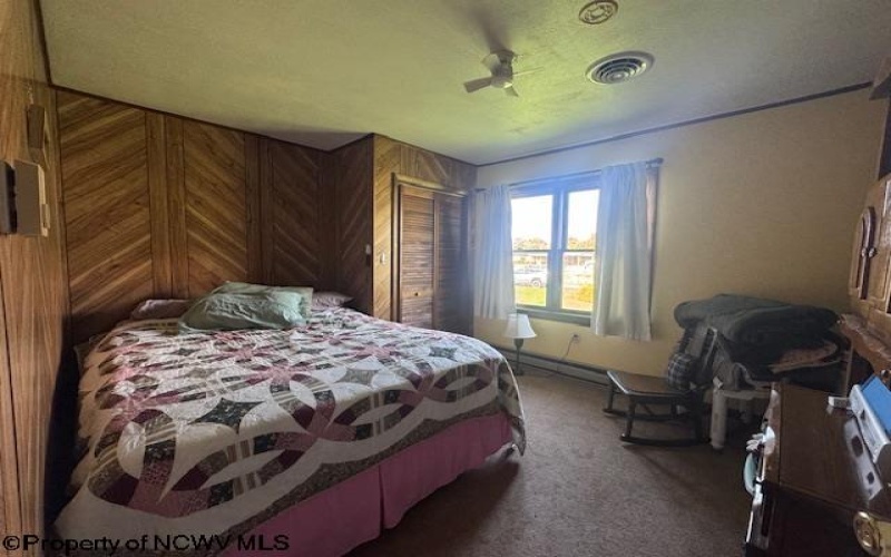 52 Howesville Drive, Tunnelton, West Virginia 26444, 3 Bedrooms Bedrooms, 6 Rooms Rooms,2 BathroomsBathrooms,Single Family Detached,For Sale,Howesville,0,10166291